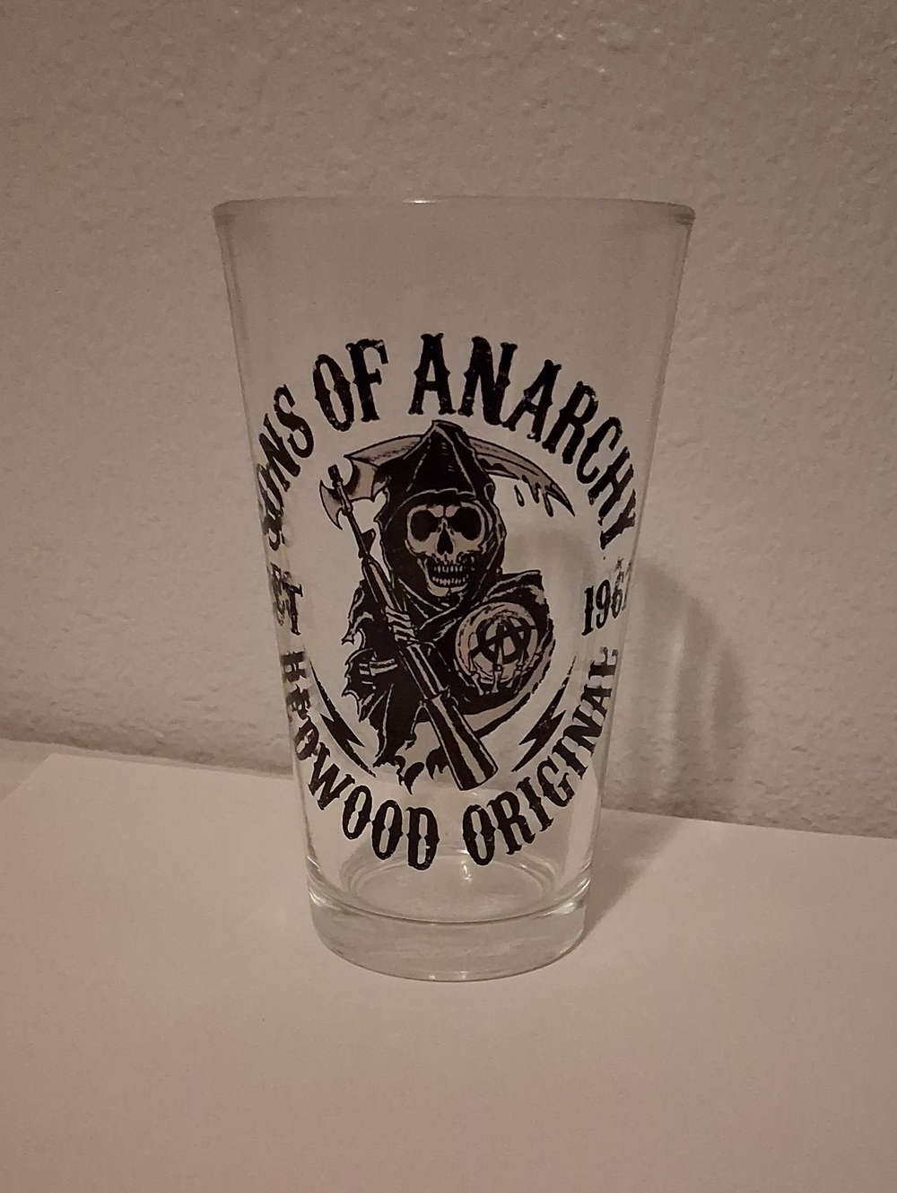 Sons of Anarchy Black Graphic Pint Glass - Clear